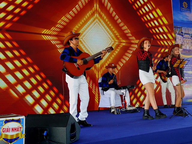 Thuê ban nhạc flamenco chuyên nghiệp đẩy nhanh không khí sôi động