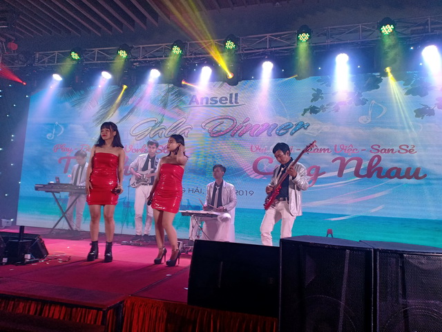 Ban nhạc Tumbadora Ansell Gala Dinner Vietravel Tour Oceanami Long Hải Resort 002