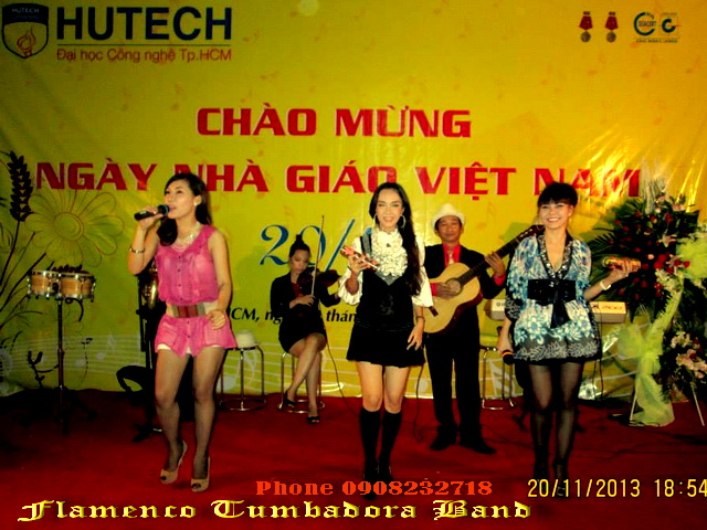 Ban Nhac Flamenco Tumbadora 20 11 2013 Dai Hoc Hutech CT Ca Nhac Chao Mung Ngay Nha Giao VN