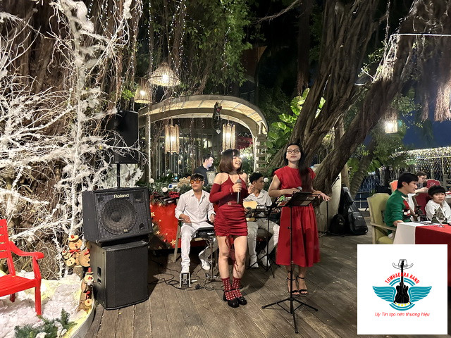 Noel 2022 An Lâm Resort Ban Nhạc Acoustic Tumbadora 01