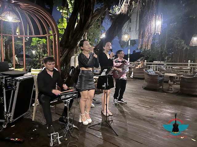 Tuần Lễ Chào Mừng Quốc Khánh 2023 Tumbadora Band Biểu Diễn Nhạc Acoustic tại An_Lâm_Retreats