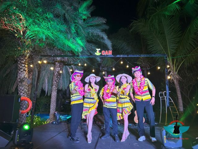 FLAMENCO TUMBADORA BAND BIỂU DIỄN TẠI DUYÊN HÀ CAM RANH RESORT