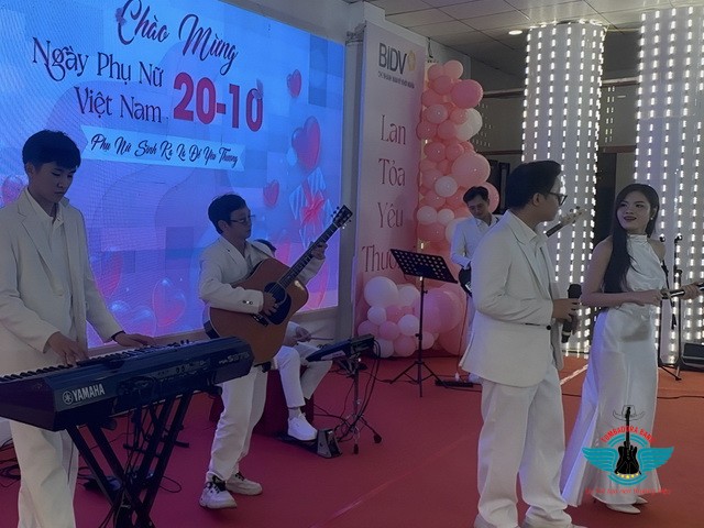 TIỆC HỌP MẶT CHÀO MỪNG NGÀY PHỤ NỮ VIỆT NAM 20-10