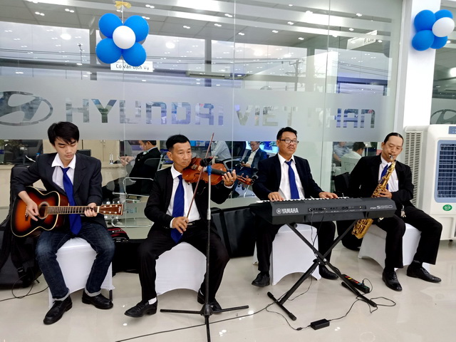Đại Lý 3S Hyundai Việt Nhân Tumbadora Band